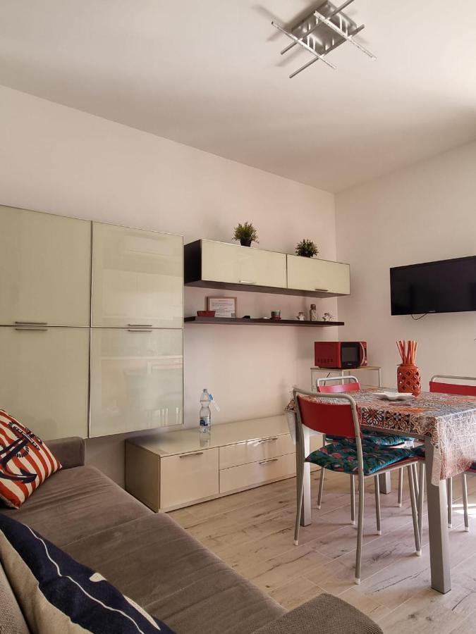 Sea View Apartment With Swimming Pool Lido di Jesolo Exterior photo
